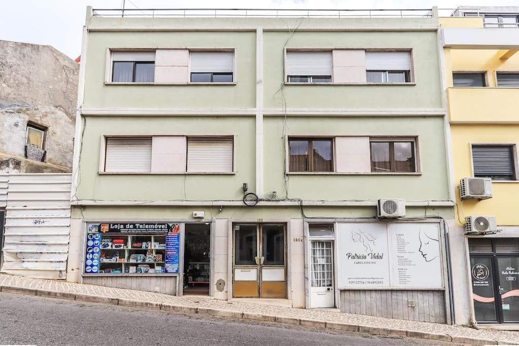 Vita Portucale ! Ajuda Delight Lissabon Exterior foto